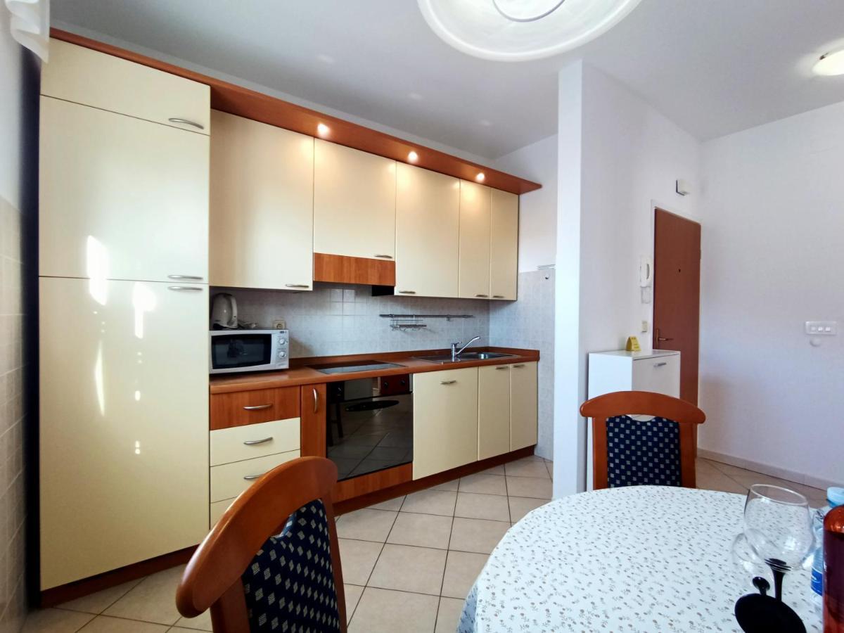 Apartments Jelovac Пореч Экстерьер фото